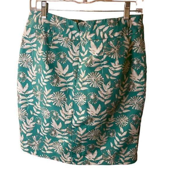 Super Pretty Floral Print Skirt - Size 10 by Rafaella - Picture 2 of 4